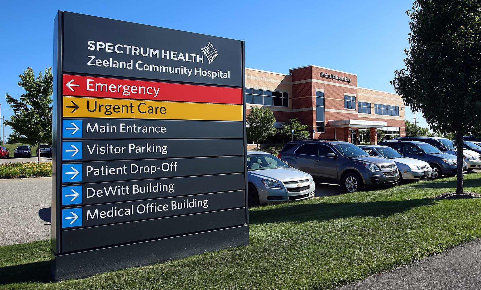 spectrum-health-system_zeeland-primary-sign.jpg Art Direction by: Bart Crosby, Crosby Associates